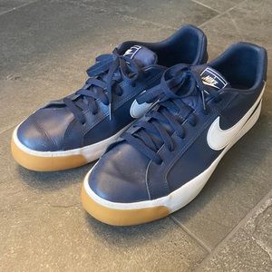 Nike SB blue and white leather. Excellent condition mens size 10.5